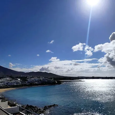 Avanti Stunning Sea Views Playa Blanca Apartment *